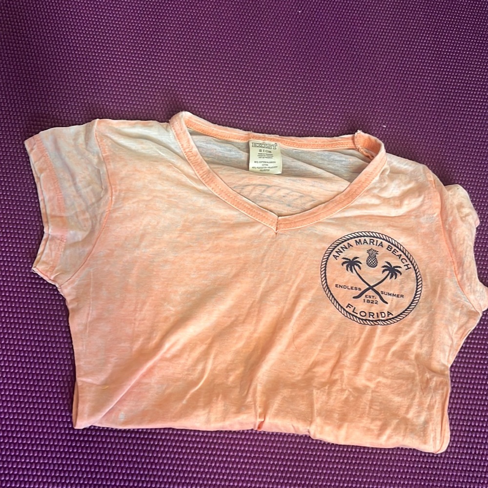 Women’s summer shirt.